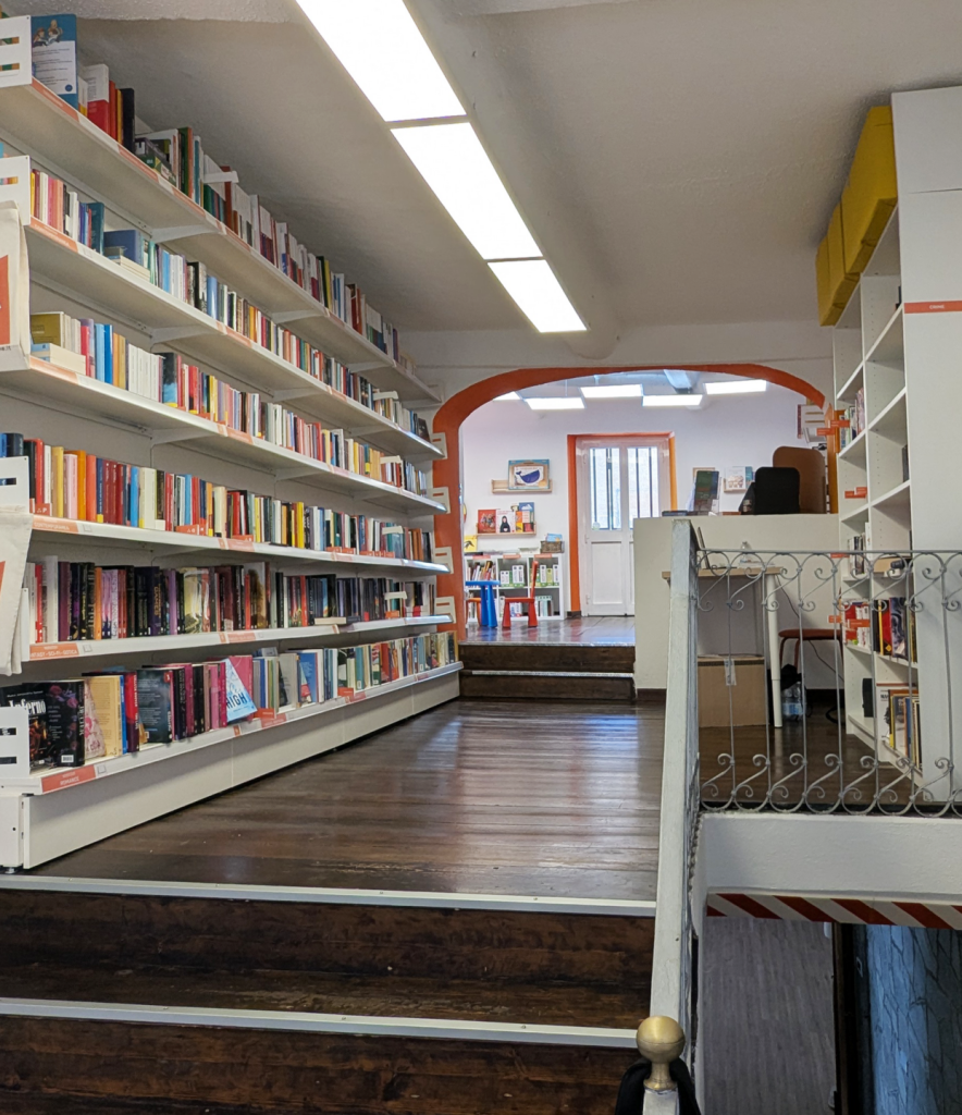 Foto Libreria Libro Più 04